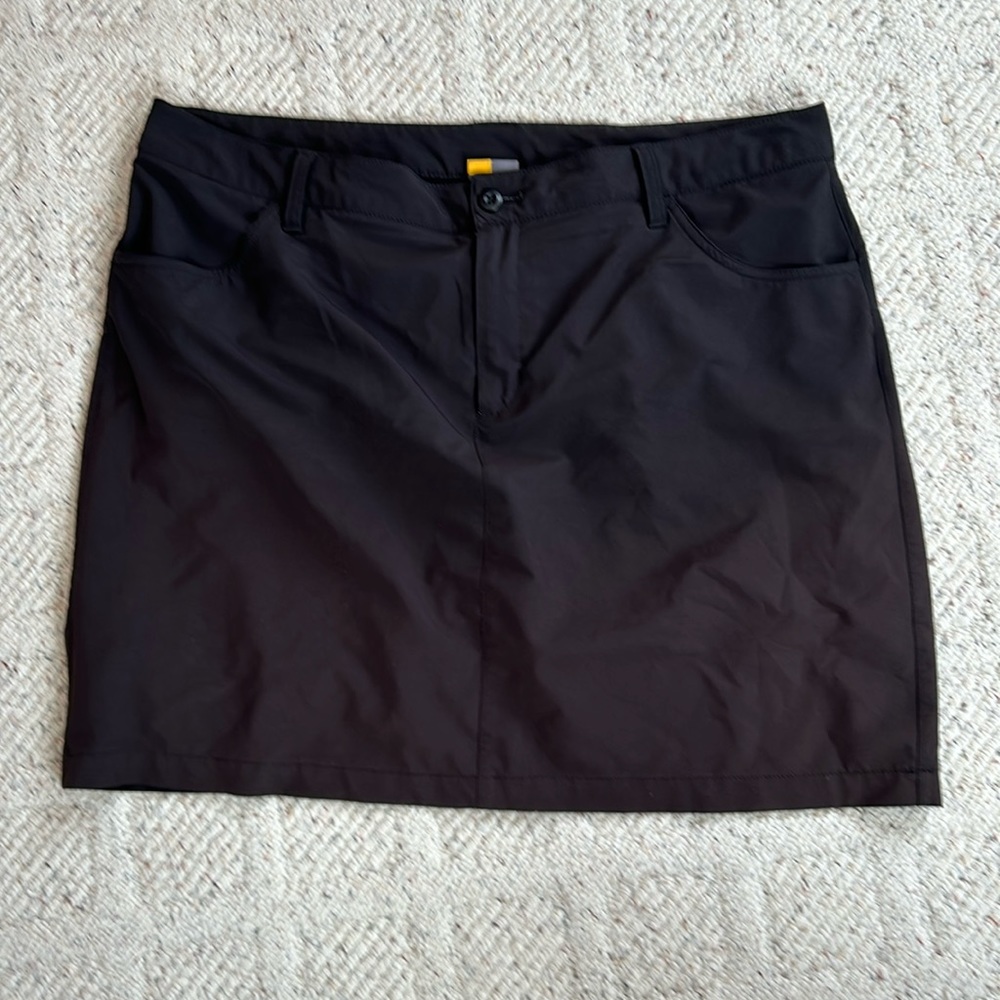 Eddie Bauer skort